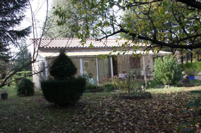 PETITE MAISON SUR 6500M2 DE TERRAIN
