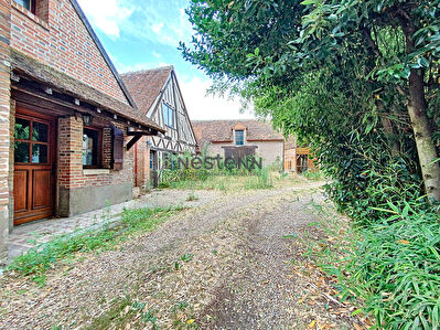 Maison ancienne et dependances 45240 LIGNY-LE-RIBAULT, terrain 495 m2