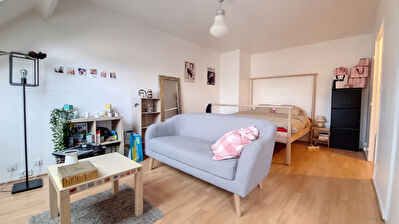 Studio 24.90 m2 4e et dernier etage OLIVET VAL -VENDU LOUE-