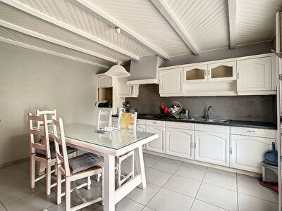 A 10 minutes des plages, Maison 6 pieces avec grand terrain proche du bourg de Clohars-Carnoet