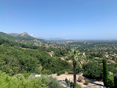 Villa provencale a Tourrettes-sur-Loup - magnifique vue mer et nature - piscinable