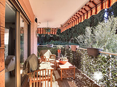 2P - 58m2 - Terrasse 18m2 - Sud - Cave - Parking