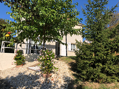 Maison Crosne 5 pieces 111 m2