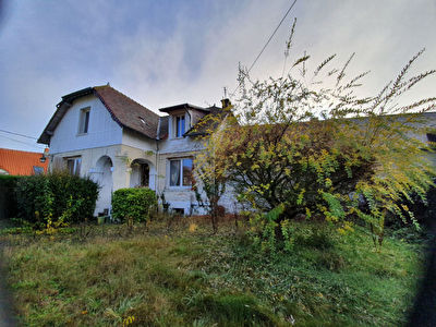 A VENDRE MAISON 5 CHAMBRES PROCHE LAON