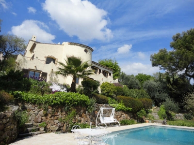 MAISON INDIVIDUELLE ANTIBES - 8 pieces - 200 m2
