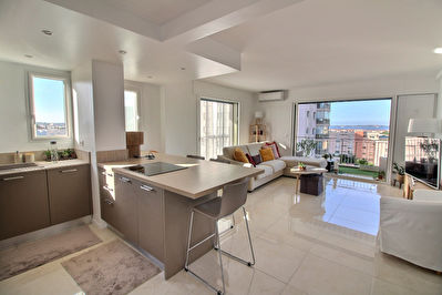 Antibes vue mer Appartement Antibes 3 pieces 68 m2 + cave + parking