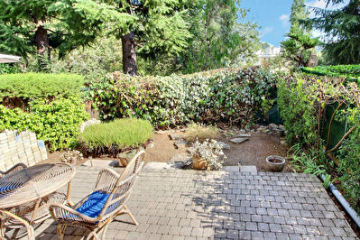 Villeneuve Loubet : Maison 3 pieces + jardin + parking + piscine