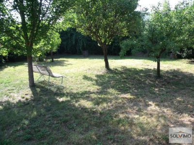 APT, TERRAIN CONSTRUCTIBLE DE 886 M2