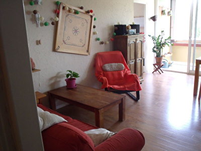 APPARTEMENT 4 P AVEC BALCON
