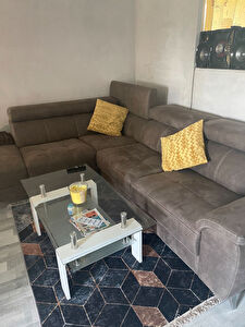 APT, APPRT 3 P AVEC BALCON