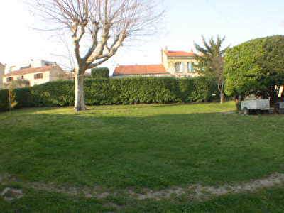 TERRAIN CONSTRUCTIBLE AVIGNON - 450 m2