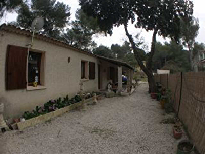 MAISON VILLENEUVE LES AVIGNON - 5 pieces - 105 m2