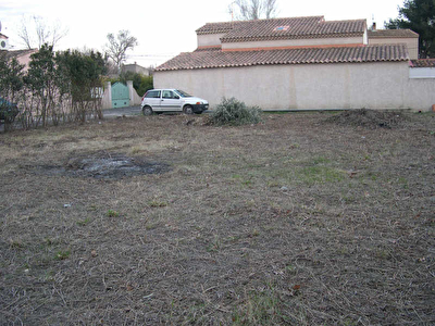 TERRAIN A BATIR LES ANGLES - 578 m2