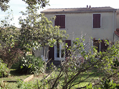 VILLA VILLENEUVE LES AVIGNON - 4 pieces - 90 m2