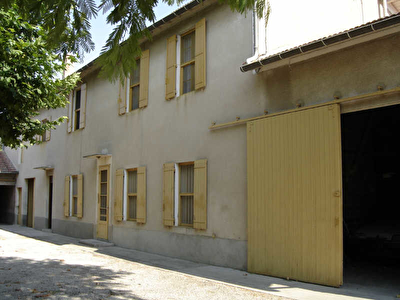 MAS MONTFAVET - 7 pieces - 200 m2