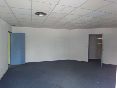 BUREAU AVIGNON - 99,40 m2