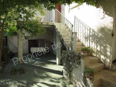 Villeneuve , maison 2 chambres meublee