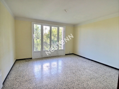 Appartement T3 chemin Saint Henry avec cave et garage dans petite copropriete