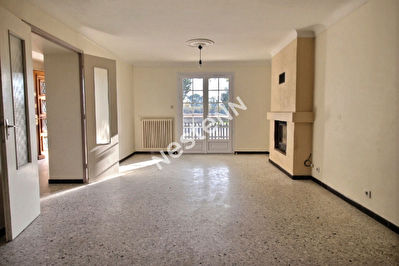 Mas Montfavet 5 pieces 135 m2