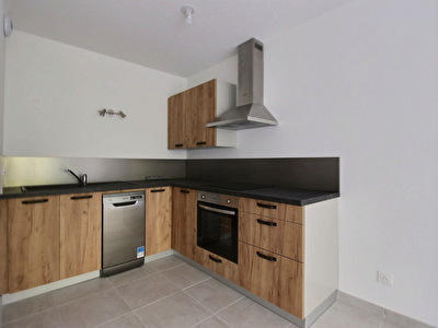 Appartement Villeneuve Les Avignon T2 avec terrasse et stationnement