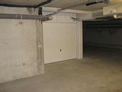 Parking / box Avon