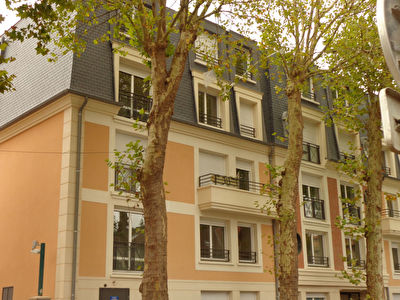 STUDIO gare Avon NEUF
