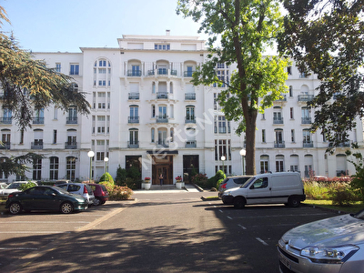 Tres Bel Appartement 3 pieces 63,50 m2 proche de Avon Gare commerces
