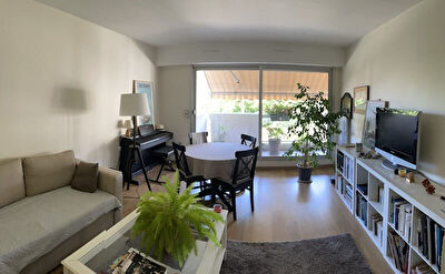 Appartement loue 2 pieces 50.26 m2
