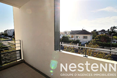 Fort de Bron Appartement 3 pieces avec garage - 69500 BRON