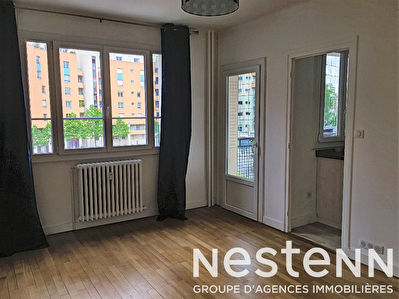 Appartement 3 Pieces avec Balcon et cave Charpennes Republique - 69100 VILLEURBANNE