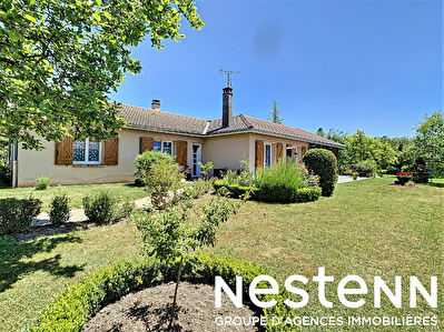 Villa Plain Pied 4 Chs + Piscine et Dependances - 01380 SAINT ANDRE DE BAGE