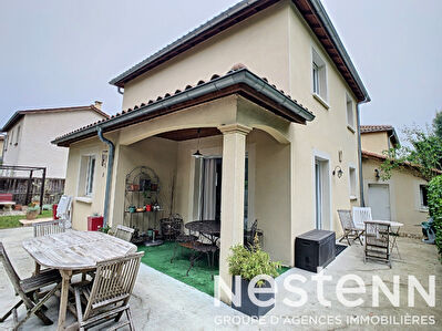 Maison lumineuse 3 chambres + Terrasses + Garage