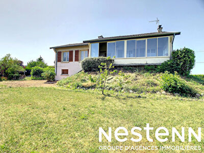 Belle Villa Annee 1970 4CHBS + Dependances - 71960 Prisse