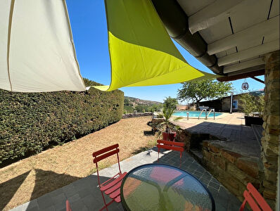 Maisonnette Insolite ideale Location Saisonniere -71570 CHASSELAS