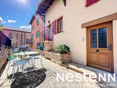 Charmante Maison de Village renovee, 2 Chambres, Terrasse - 69840 JULIENAS