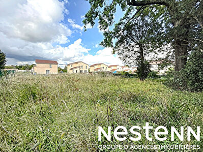 Terrain Constructible de 830 m2 environ - 71680 CRECHES SUR SAONE