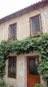 MAISON DE CITE MEDIEVALE ISSIGEAC - 4 pieces - 110 m2