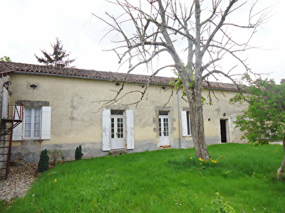 LONGERE ISSIGEAC - 3 pieces - 92 m2