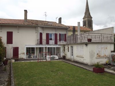 Maison de bourg 215m2 avec jardin