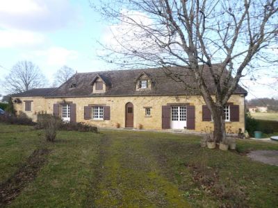 Maison en pierre dans un havre de paix
