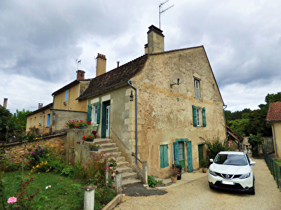 Village tres agreable et recherche !