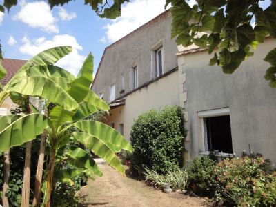 Maison au Fleix de 160 m2 habitable + local commercial.