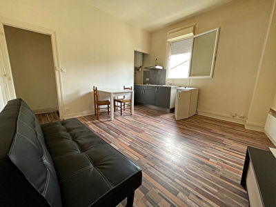 Bel appartement renove au premier etage !