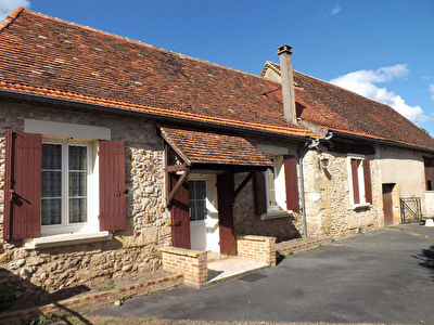 Authentique maison plain pied en pierre avec dependances !