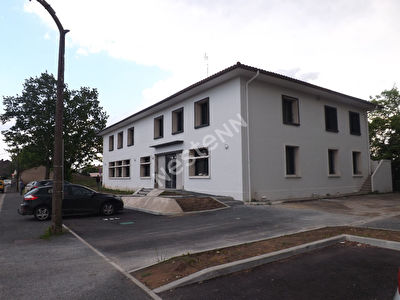 Bureaux Bergerac 1 piece 15.82 m2
