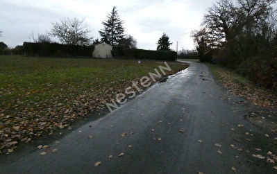 Terrain entierement constructible proche des commerces !