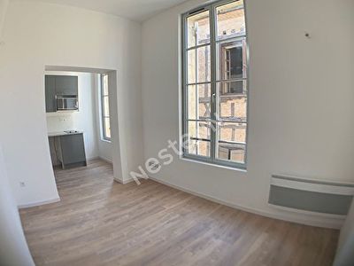 Studio Neuf avec parking gratuit proche !
