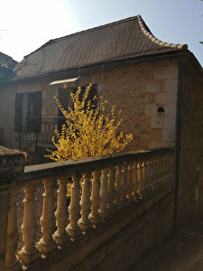A environ 10 kms au Nord de Bergerac !