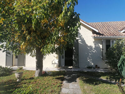 Maison de plain pied 3 chambres a l'ouest de Bergerac proche de toutes commodites !