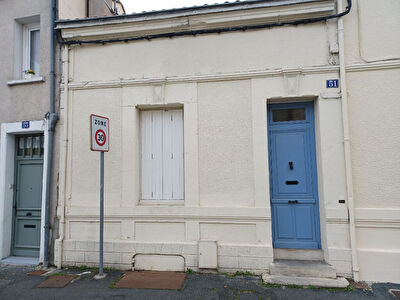 Un beau potentiel pour cette echoppe en centre ville de Bergerac a renover !